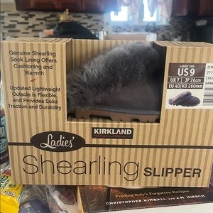 Kirkland Signature Ladies' Shearling Slippers in Dark Gray